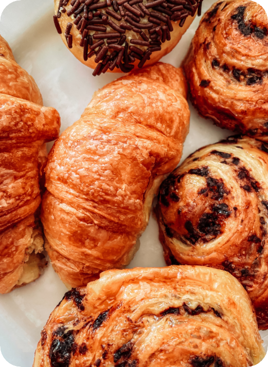 Deliciosos croissants de chocolate.